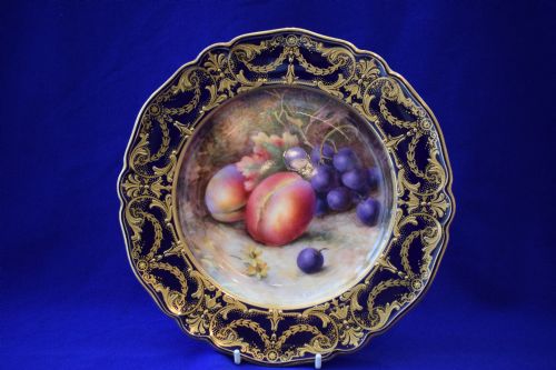 royal worcester desset plate decorated painted fruit by sebright - CATEGORY: ANTIQUE PLATES - DATED 1920