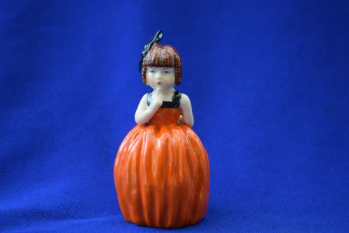 royal worcester candlesnuffer hush from the early period - CATEGORY: ANTIQUE CERAMICS - DATED 1930