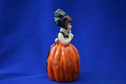 ROYAL WORCESTER CANDLESNUFFER HUSH FROM THE EARLY PERIOD - ADDITIONAL PHOTO 2