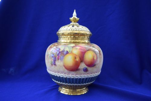 royal worcester painted fruit 3 piece pot pourri signed freeman - CATEGORY: ANTIQUE VASES - DATED 1960