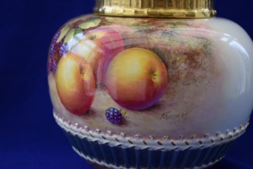 ROYAL WORCESTER PAINTED FRUIT 3 PIECE POT POURRI SIGNED FREEMAN - ADDITIONAL PHOTO 3