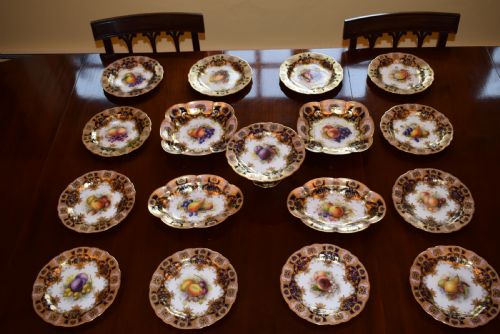 royal worcester artist signed 17 piece dessert service painted fruit - CATEGORY: ANTIQUE CERAMICS - DATED 1920