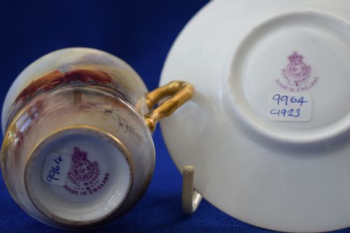 ROYAL WORCESTER DEMI TASSE DECORATED HIGHLAND CATTLE BY HARRY STINTON - ADDITIONAL PHOTO 3