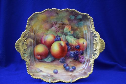 royal worcester painted fruit dessert dish tudor tray artist signed - CATEGORY: ANTIQUE CERAMICS - DATED 1920