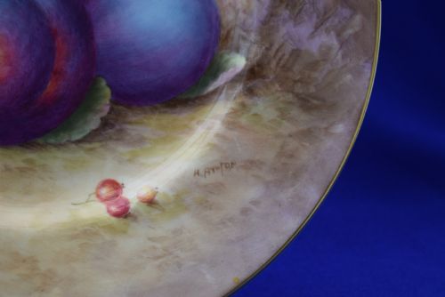 ROYAL WORCESTER LARGE SIZE PAINTED FRUIT DINNER PLATE - ADDITIONAL PHOTO 1