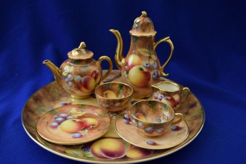royal worcester painted fruit miniature teacoffee set artist signed - CATEGORY: ANTIQUE CERAMICS - DATED 1960