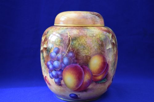 ROYAL WORCESTER PAINTED FRUIT GINGER JAR AND COVER - ADDITIONAL PHOTO 1