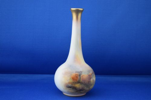 ROYAL WORCESTER HIGHLAND CATTLE VASE SIGNED H STINTON - ADDITIONAL PHOTO 1