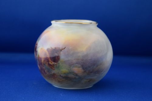 ROYAL WORCESTER HIGHLAND CATTLE VASE SIGNED STINTON - ADDITIONAL PHOTO 3