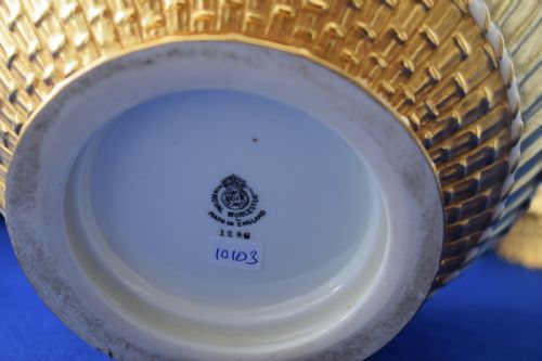 ROYAL WORCESTER PAINTED FRUIT POT POURRI BY AYRTON - ADDITIONAL PHOTO 3