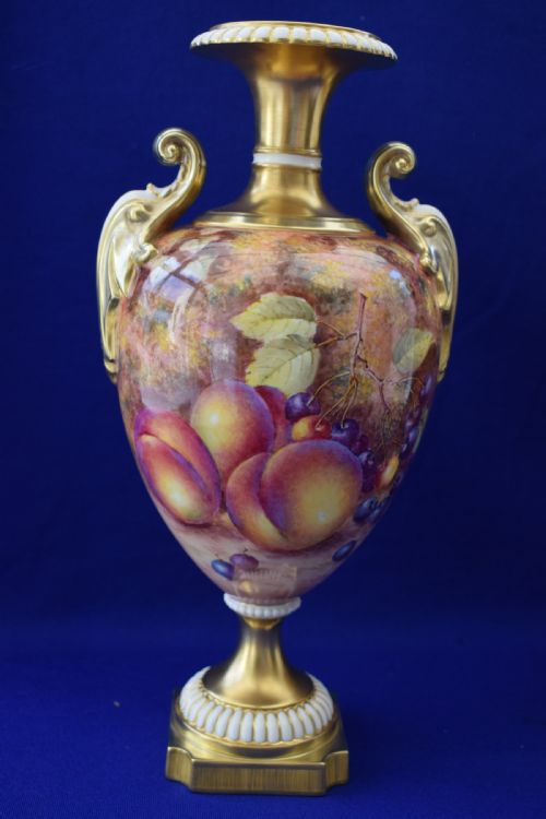 ROYAL WORCESTER PAIR OF PAINTED FRUIT LARGE VASES - ADDITIONAL PHOTO 2