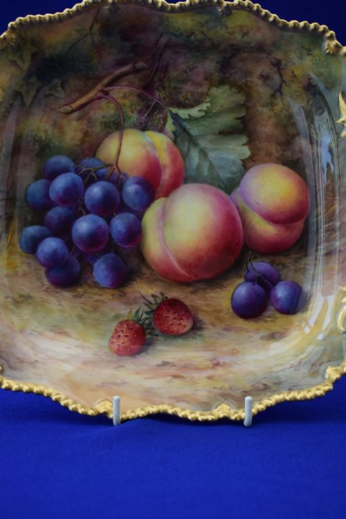ROYAL WORCESTER PAINTED FRUIT DESSERT OR TUDOR TRAY EARLY PERIOD - ADDITIONAL PHOTO 1