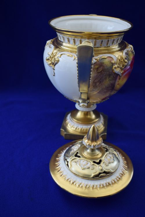 ROYAL WORCESTER PAINTED FRUIT TROPHY VASE BY H AYRTON - ADDITIONAL PHOTO 2