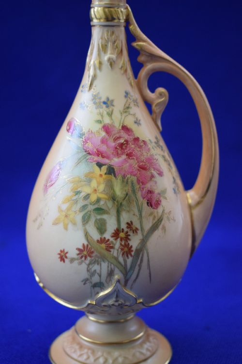ROYAL WORCESTER PAIR OF BLUSH IVORY EWERS - ADDITIONAL PHOTO 2