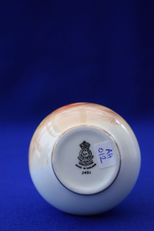 ROYAL WORCESTER PAINTED FRUIT SMALL BUD VASE - ADDITIONAL PHOTO 2