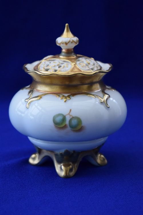 ROYAL WORCESTER PAINTED FRUIT POT POURRI VASE AND COVER - ADDITIONAL PHOTO 1