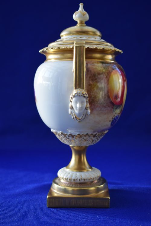 ROYAL WORCESTER PAIR OF PAINTED FRUIT VASES AND COVERS BY FREEMAN - ADDITIONAL PHOTO 5