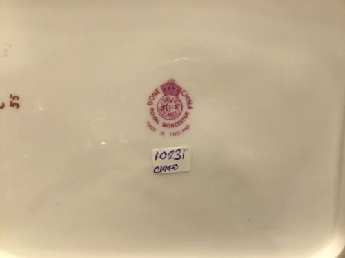 ROYAL WORCESTER DESSERT DISH OR TUDOR TRAY - ADDITIONAL PHOTO 2