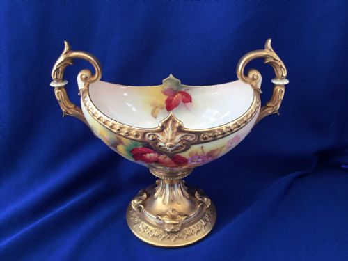 ROYAL WORCESTER CENTREPIECE BY KITTY BLAKE - ADDITIONAL PHOTO 2
