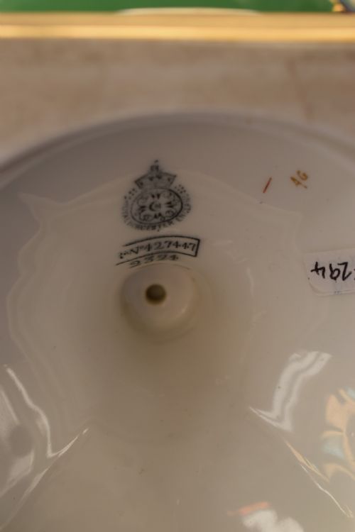 ROYAL WORCESTER POT POURRI VASE AND COVER SIGNED H DAVIS - ADDITIONAL PHOTO 7