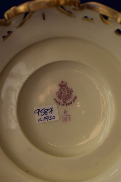 ROYAL WORCESTER LARGE SPILL VASE DECORATED STAGS BY HARRY STINTON - ADDITIONAL PHOTO 5
