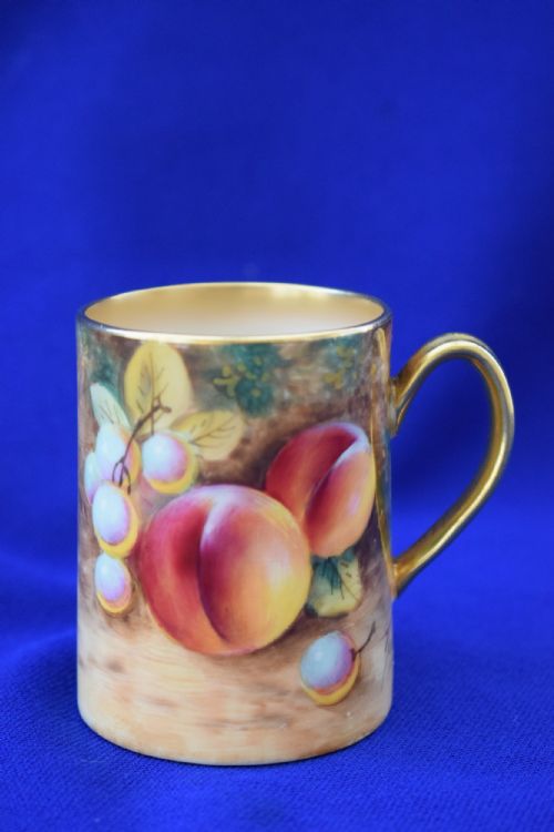 royal worcester painted fruit christening mug - CATEGORY: ANTIQUE CERAMICS - DATED 1960