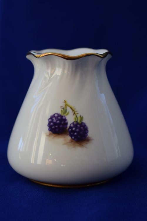 ROYAL WORCESTER PAINTED FRUIT FRILLY NECK VASE - ADDITIONAL PHOTO 1