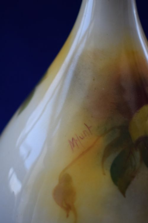 ROYAL WORCESTER VASE DECORATED ROSES - ADDITIONAL PHOTO 2
