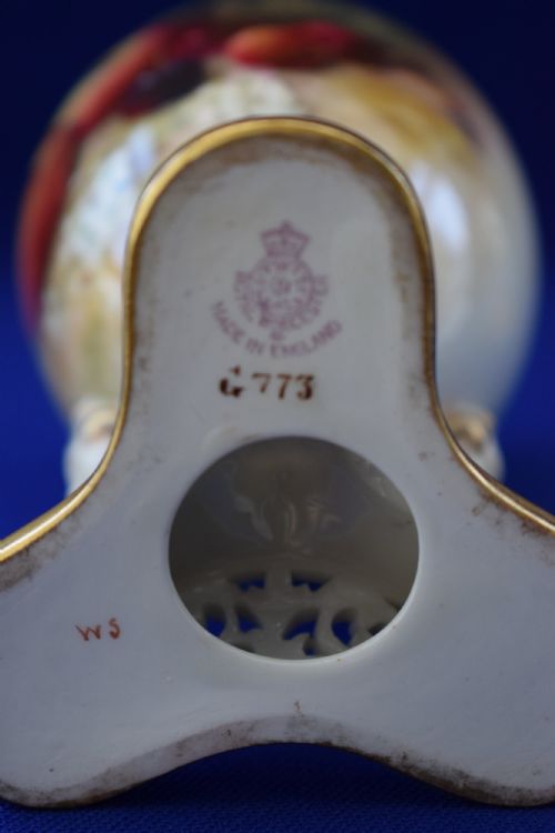 ROYAL WORCESTER PAINTED FRUIT POT POURRI VASE - ADDITIONAL PHOTO 5