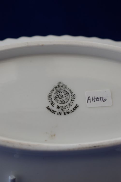 ROYAL WORCESTER PAINTED FRUIT BON BON DISH - ADDITIONAL PHOTO 1
