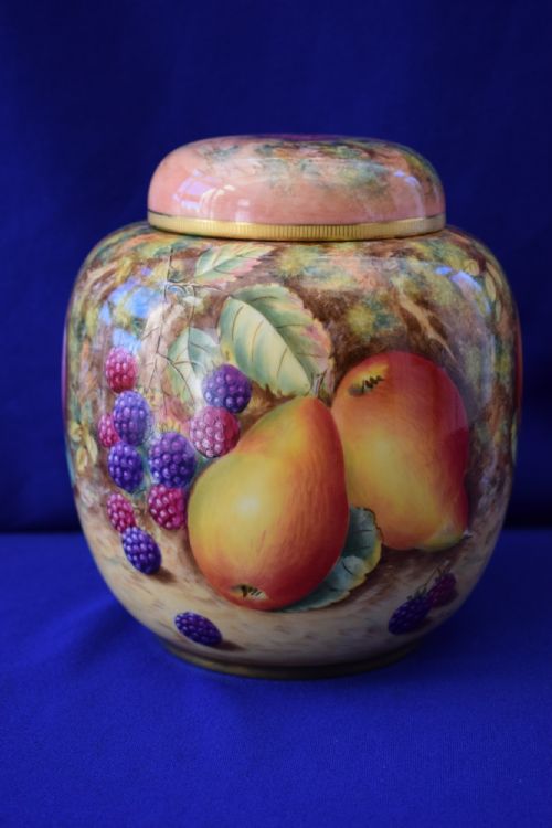 ROYAL WORCESTER PAINTED FRUIT GINGER JAR AND COVER - ADDITIONAL PHOTO 1