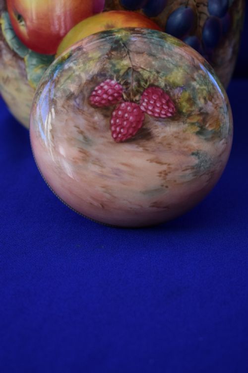 ROYAL WORCESTER PAINTED FRUIT GINGER JAR AND COVER - ADDITIONAL PHOTO 3