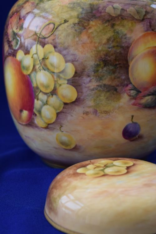ROYAL WORCESTER PAINTED FRUIT GINGER JAR AND COVER - ADDITIONAL PHOTO 3