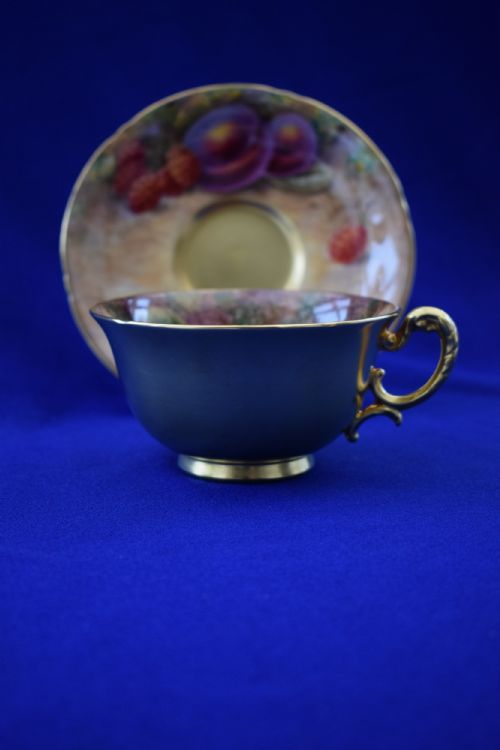 ROYAL WORCESTER PAINTED FRUIT CUP AND SAUCER BY JOHN SMITH - ADDITIONAL PHOTO 2