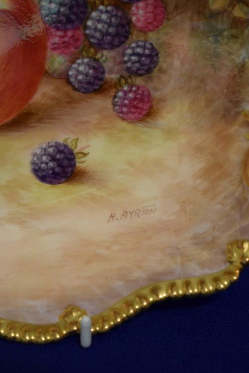 ROYAL WORCESTER PAINTED FRUIT TUDOR TRAY BY AYRTON - ADDITIONAL PHOTO 2
