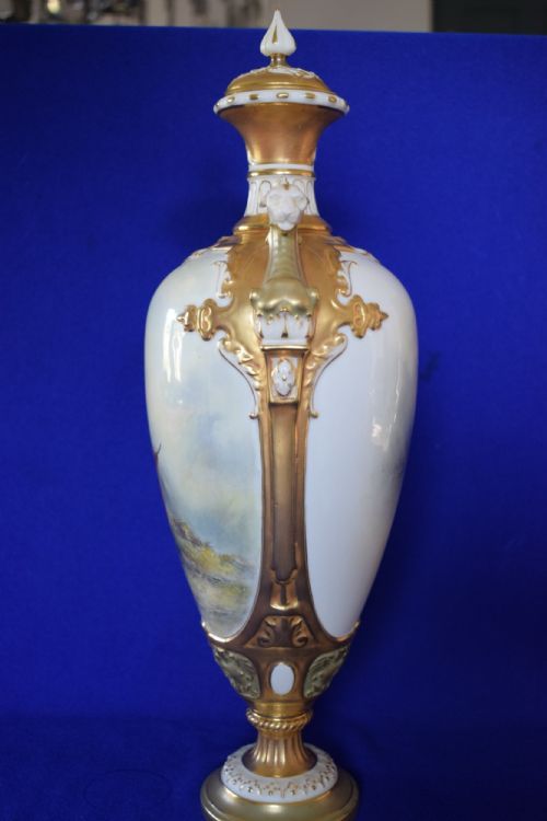 ROYAL WORCESTER LARGE VASE AND COVER HIGHLAND CATTLE BY JOHN STINTON - ADDITIONAL PHOTO 3