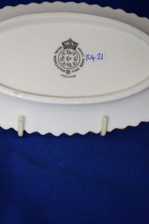 ROYAL WORCESTER PAINTED FRUIT BON BON DISH - ADDITIONAL PHOTO 1