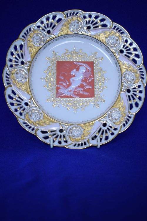 mintons patesurpate cabinet plate - CATEGORY: ANTIQUE PLATES - DATED 1900