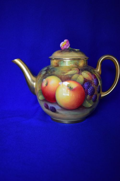 ROYAL WORCESTER PAINTED FRUIT TEAPOT CREAM JUG AND SUGAR BOWL - ADDITIONAL PHOTO 1