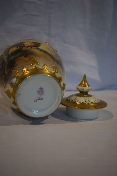 ROYAL WORCESTER POT POURRI VASE AND COVER BY HARRY DAVIS - ADDITIONAL PHOTO 4