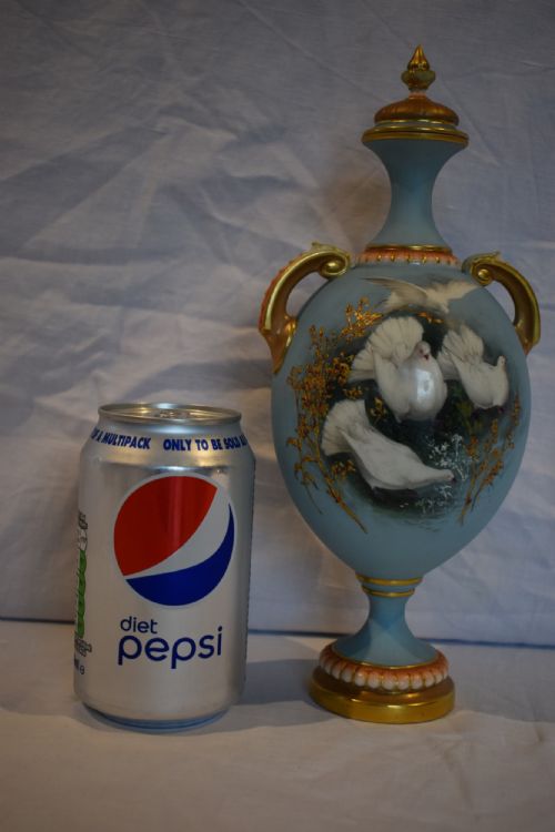 ROYAL WORCESTER VASE AND COVER BY CHARLES BALDWYN - ADDITIONAL PHOTO 2