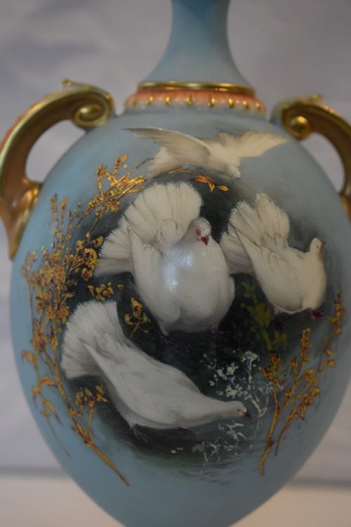 ROYAL WORCESTER VASE AND COVER BY CHARLES BALDWYN - ADDITIONAL PHOTO 3