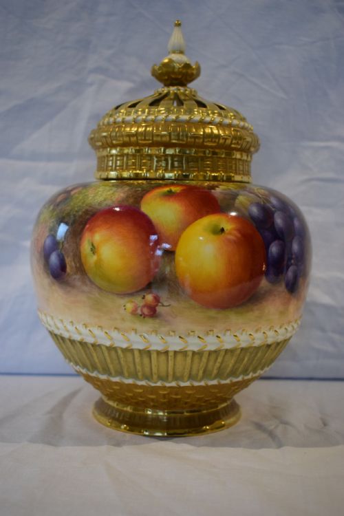 royal worcester painted fruit pot pourri vase by h ayrton - CATEGORY: ANTIQUE VASES - DATED 1950