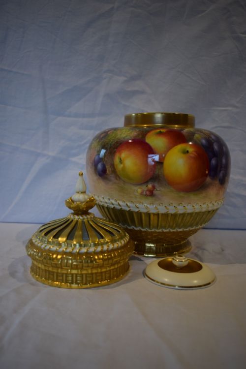 ROYAL WORCESTER PAINTED FRUIT POT POURRI VASE BY H AYRTON - ADDITIONAL PHOTO 3