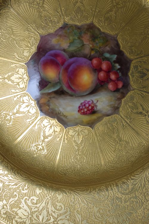 ROYAL WORCESTER GILT PLATE PAINTED FRUIT CENTRE - ADDITIONAL PHOTO 1
