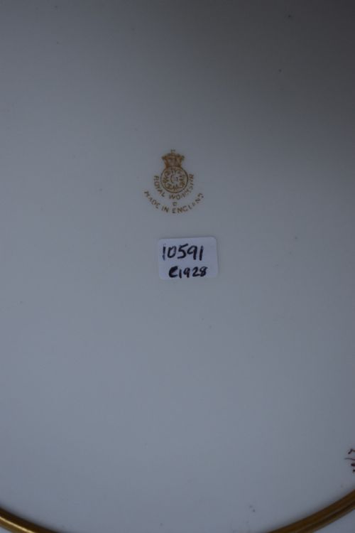 ROYAL WORCESTER GILT PLATE PAINTED FRUIT CENTRE - ADDITIONAL PHOTO 2