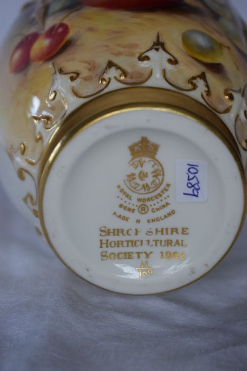 ROYAL WORCESTER PAINTED FRUIT POT POURRI SIGNED FREEMAN - ADDITIONAL PHOTO 3