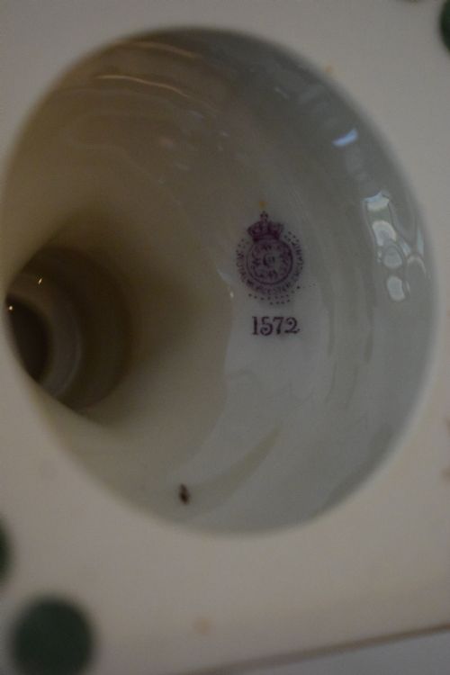 ROYAL WORCESTER PAINTED FRUIT ANGEL HEAD VASE AND COVER BY RICKETTS - ADDITIONAL PHOTO 3