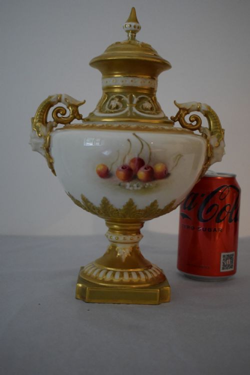 ROYAL WORCESTER PAINTED FRUIT ANGEL HEAD VASE AND COVER BY RICKETTS - ADDITIONAL PHOTO 1