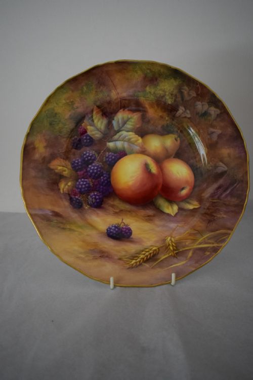 royal worcester painted fruit large size plate signed hh price - CATEGORY: ANTIQUE PLATES - DATED 1940